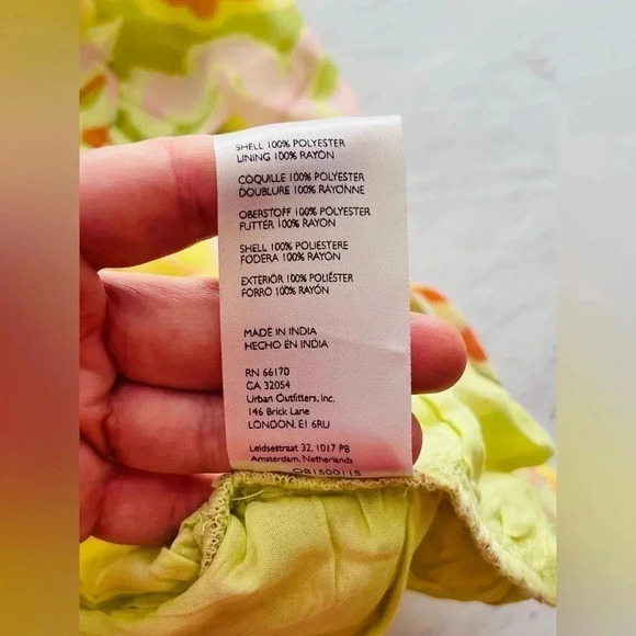 Free People Kyle Printed Top in Citrus Size Large NWOT $98 - Picture 6 of 7